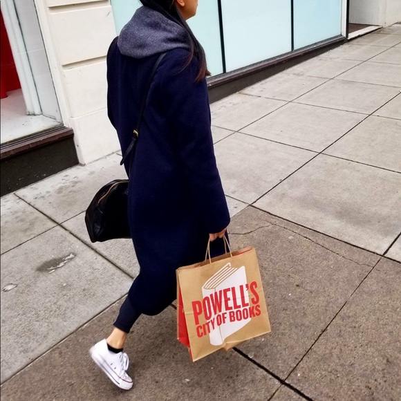 Meet your Posher, Priscilla - Picture 2 of 2